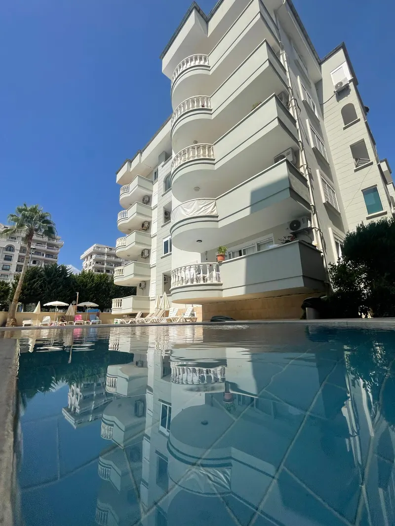 3+1 Duplex Apartment in Oba, 200 m to the Sea, 230 m²