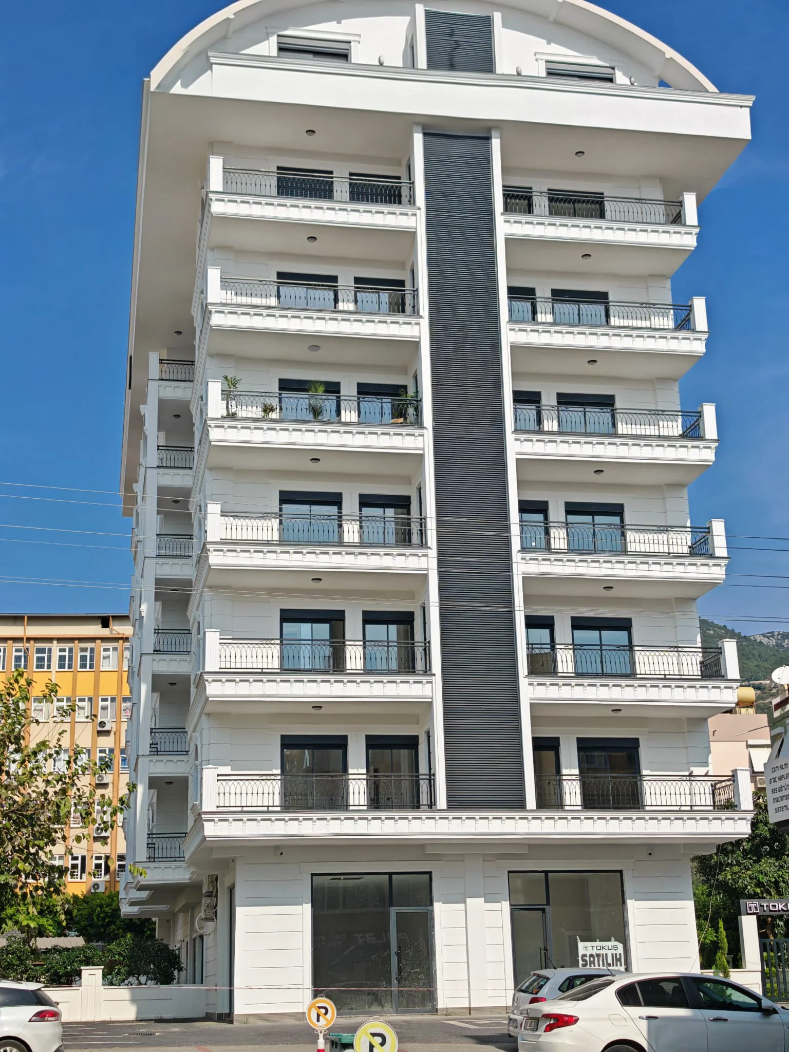 Luxury Living & Investment Opportunity in Central Alanya