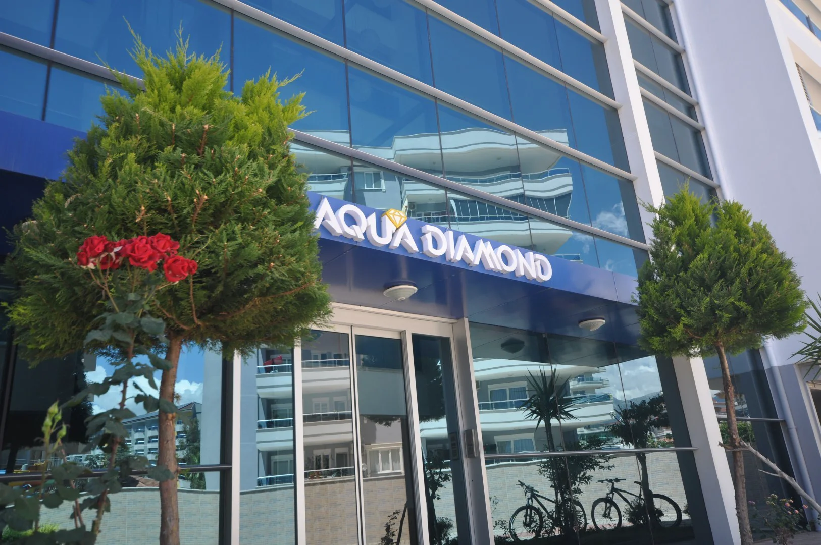 LUXURY 2+1 APARTMENT FOR SALE NEAR THE SEA ALANYA TOSMUR