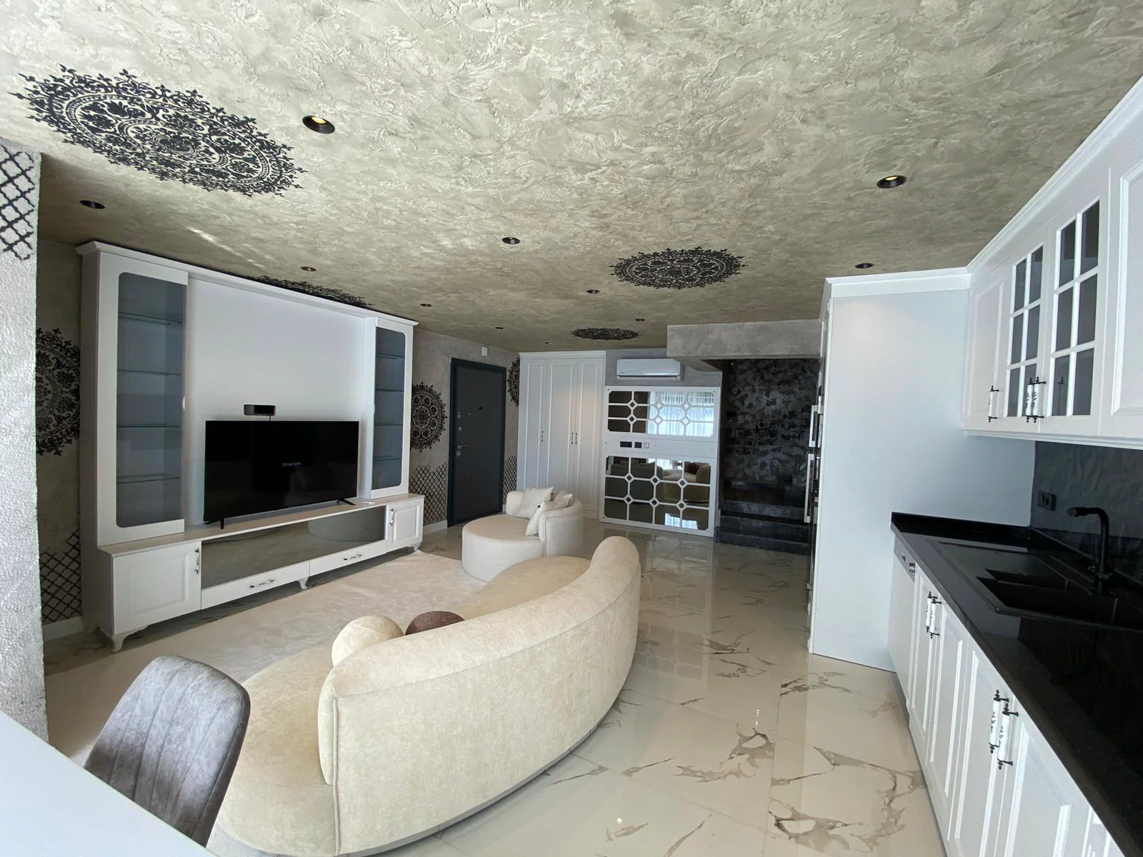3+1 LUXURY VILLA FOR SALE ALANYA KARGICAK