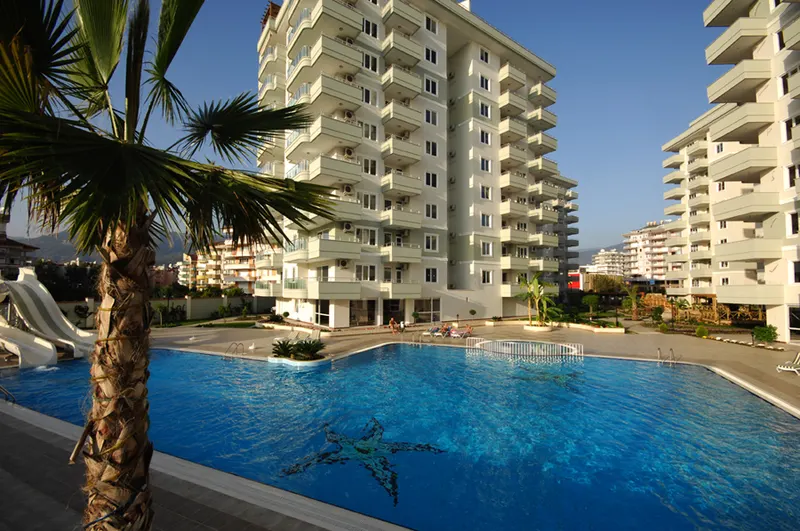 2+1 APARTMENT WITH PERFECT LOCATION IN THE COMPLEX WITH FULL INFRASTRUCTURE TOSMUR ALANYA